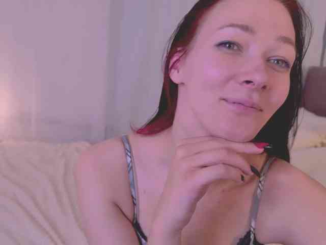 AlinaxCute webcam
