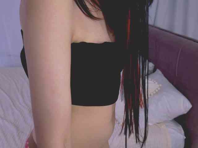 AlinaxCute webcam