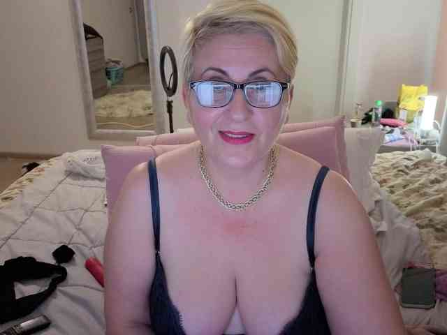 LuanaSexxxy webcam