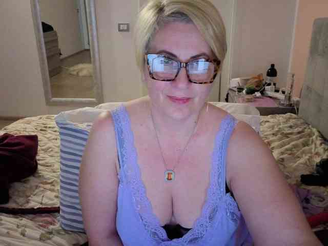 LuanaSexxxy webcam