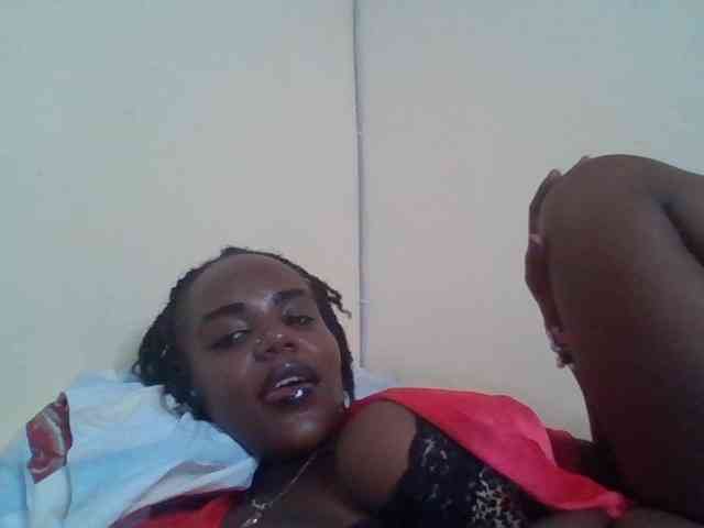 NewBird Live Webcam on BongaCams