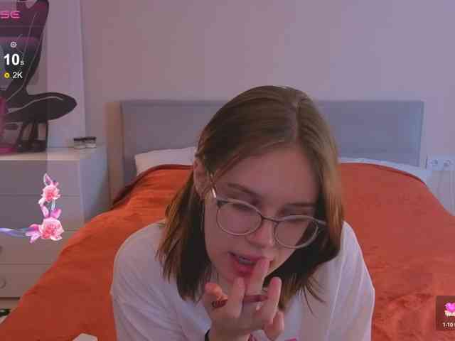 MiaLuw webcam