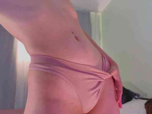 MiaLuw webcam