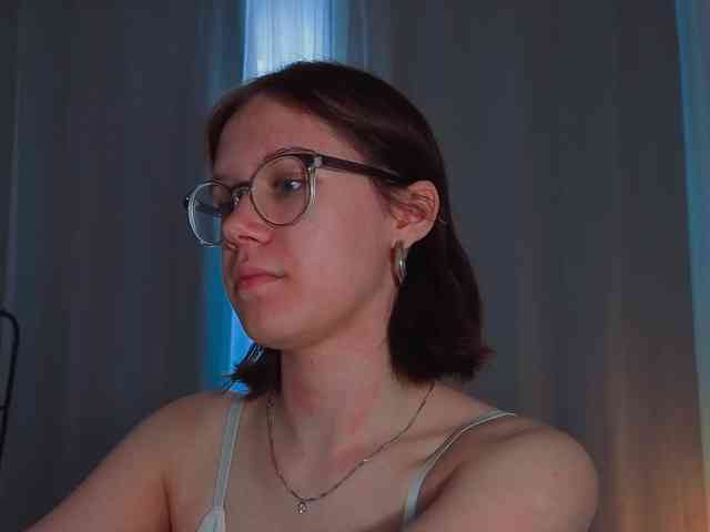 MiaLuw webcam