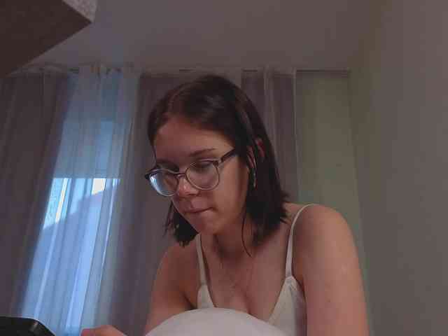 MiaLuw webcam