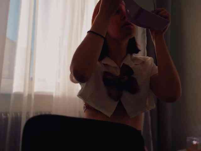 MiaLuw webcam