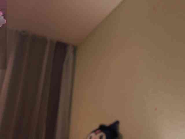 MiaLuw webcam