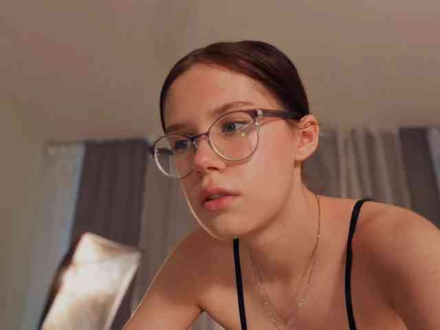 MiaLuw webcam