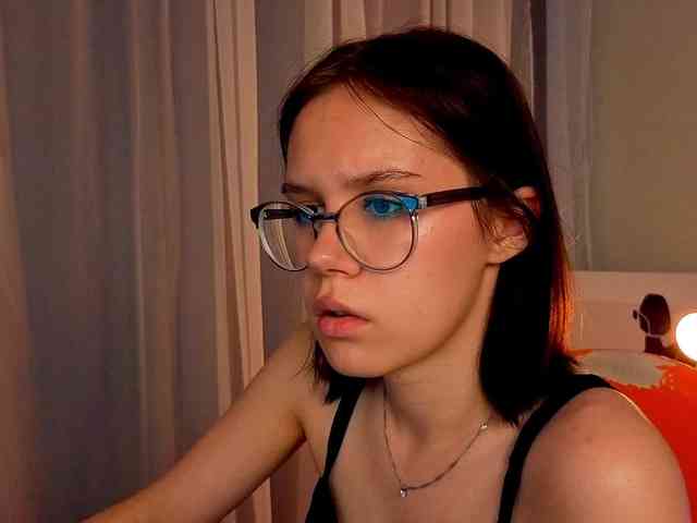 MiaLuw webcam
