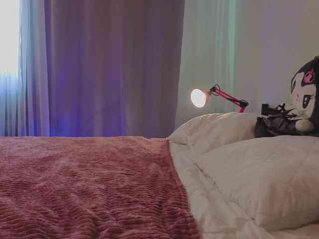 MiaLuw webcam