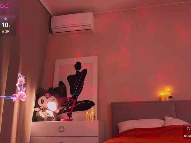 MiaLuw webcam