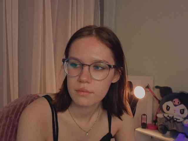 MiaLuw webcam