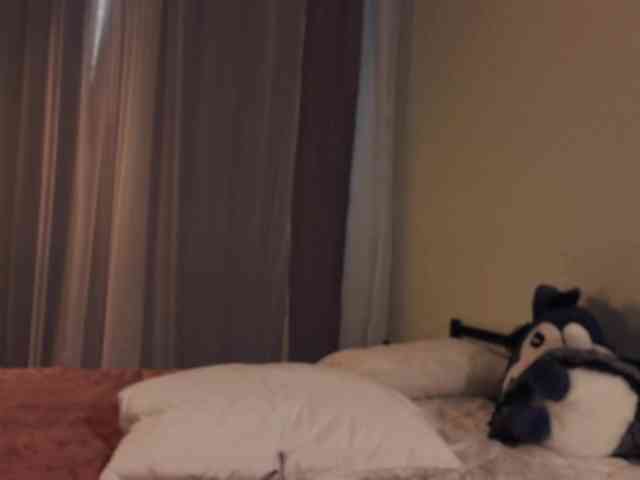 MiaLuw webcam