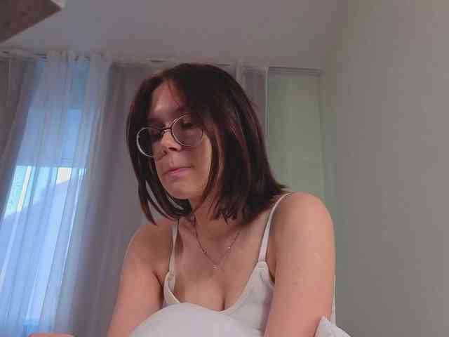 MiaLuw webcam