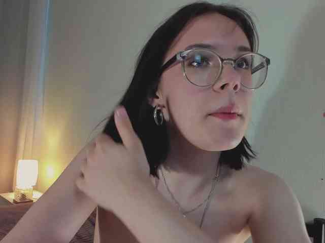 MiaLuw webcam