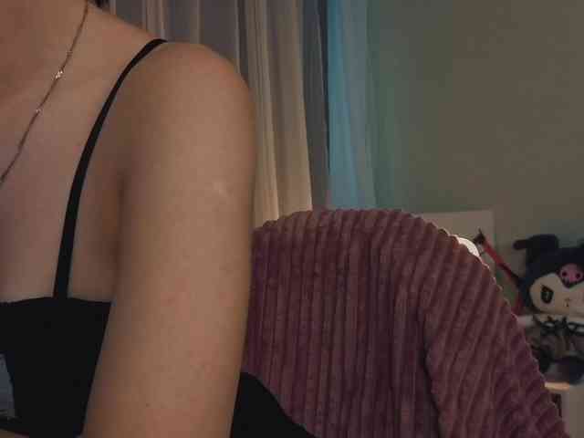 MiaLuw webcam