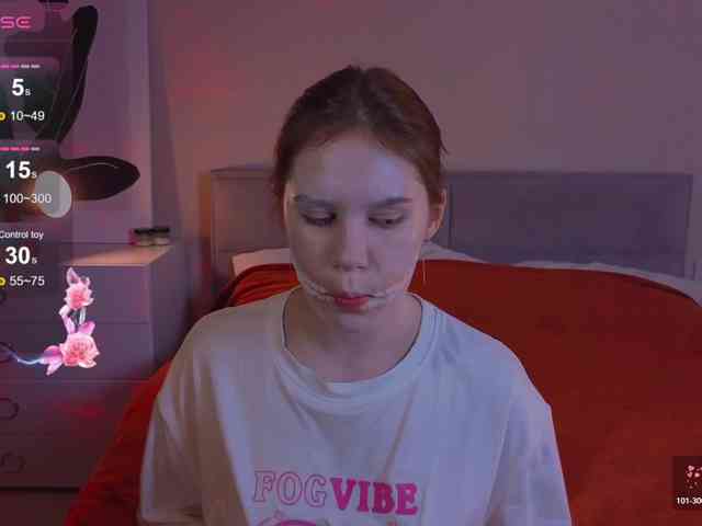 MiaLuw webcam