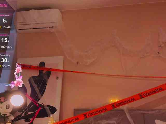 MiaLuw webcam