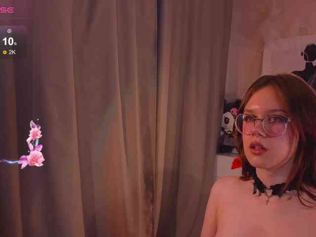 MiaLuw webcam