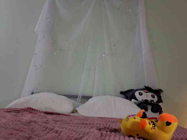 MiaLuw webcam