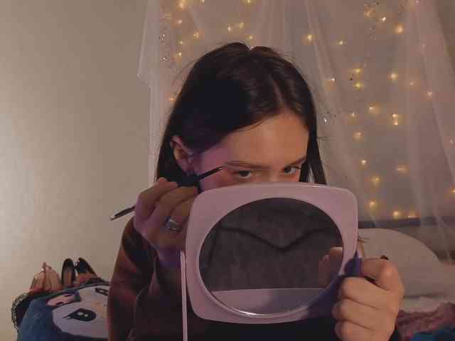 MiaLuw webcam