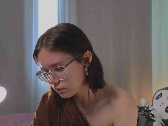 MiaLuw webcam