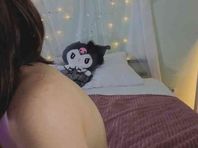 MiaLuw webcam