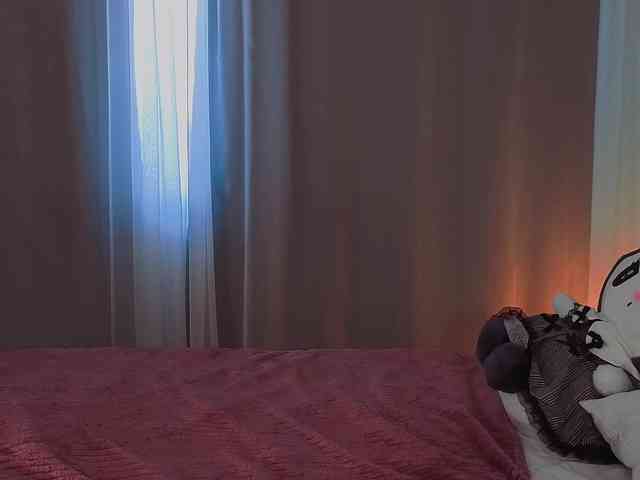 MiaLuw webcam
