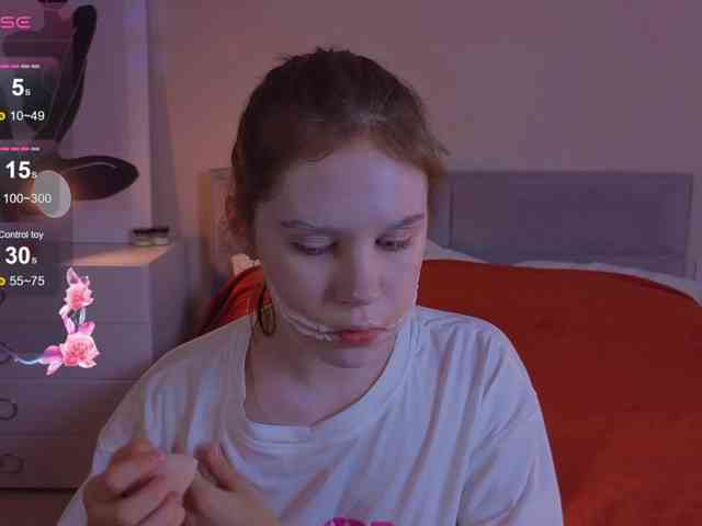 MiaLuw webcam