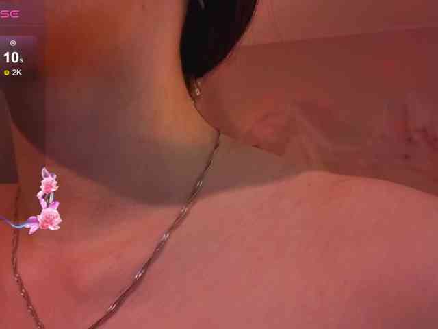 MiaLuw webcam