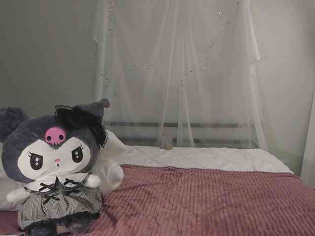 MiaLuw webcam