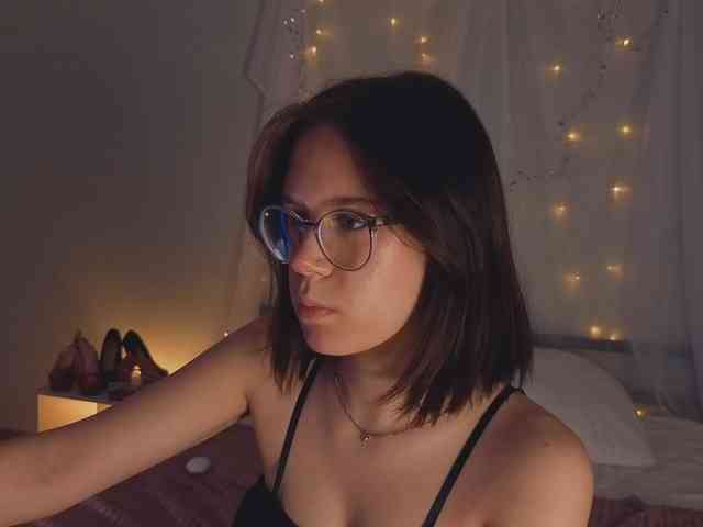 MiaLuw's webcam live show