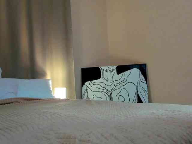 MiaLuw webcam