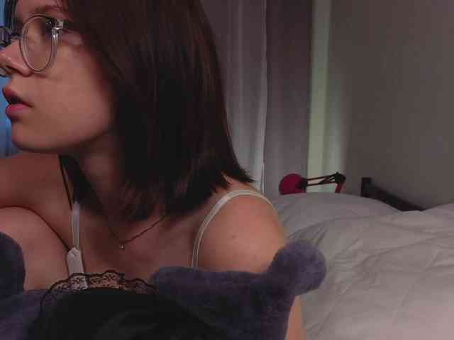 MiaLuw webcam