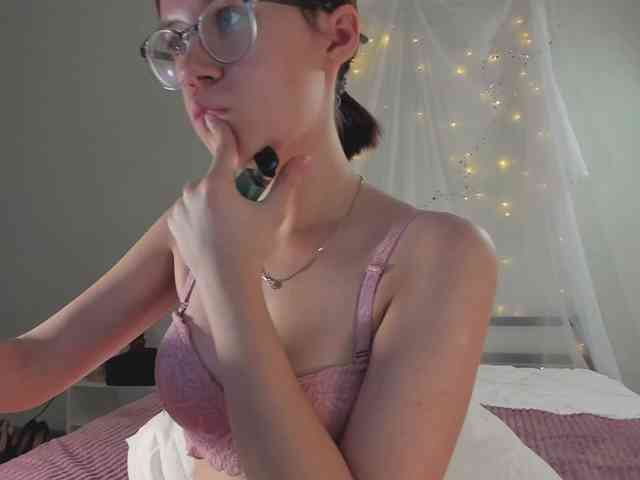 MiaLuw webcam
