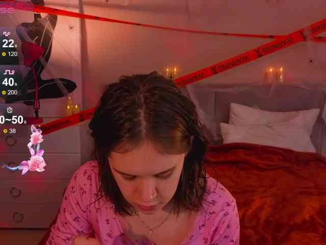 MiaLuw webcam