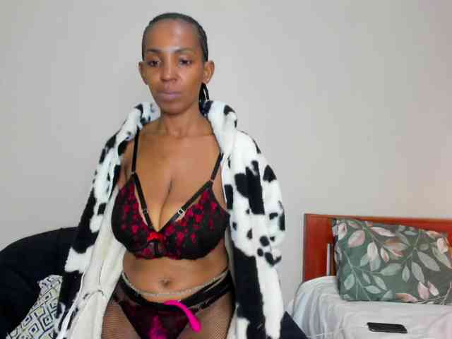 Aalisha-Jade webcam