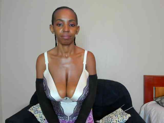 Aalisha-Jade webcam