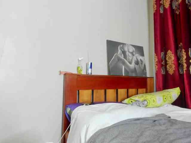 Aalisha-Jade webcam
