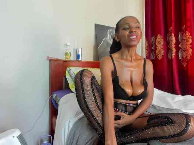 Aalisha-Jade webcam