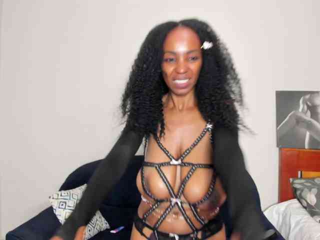 Aalisha-Jade webcam