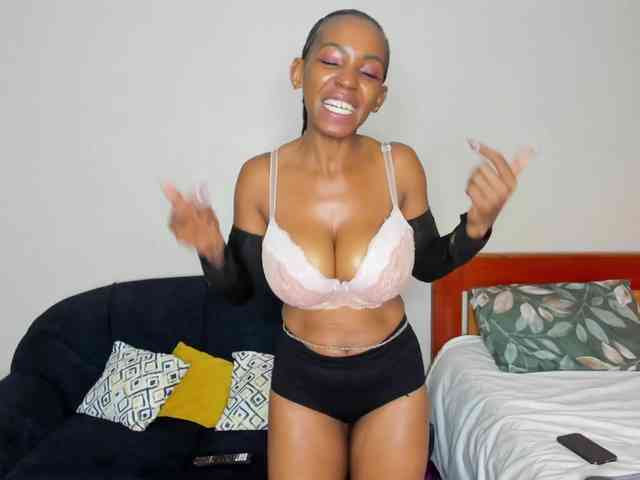 Aalisha-Jade webcam