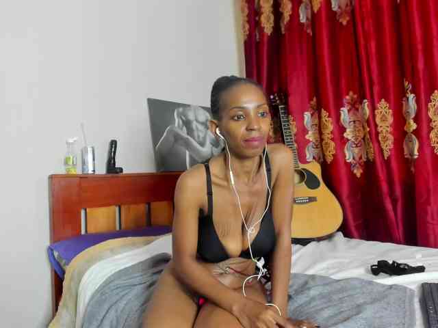Aalisha-Jade webcam