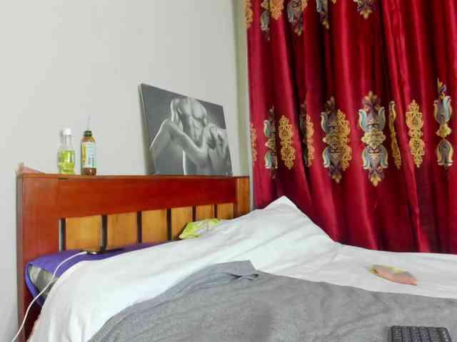 Aalisha-Jade webcam