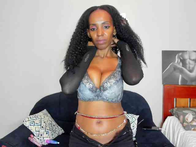 Aalisha-Jade webcam