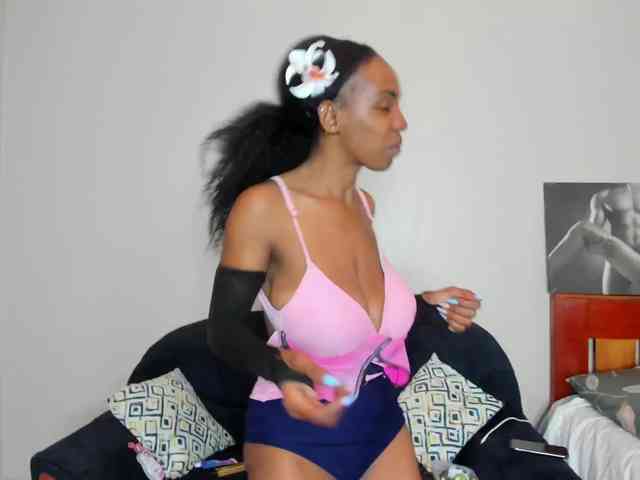 Aalisha-Jade webcam