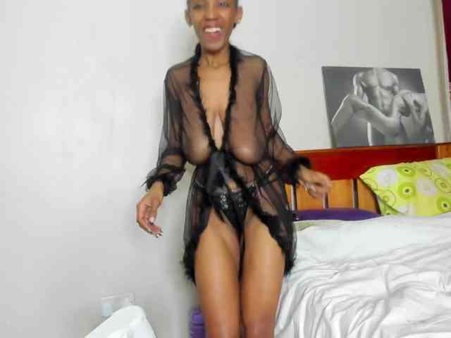 Aalisha-Jade webcam