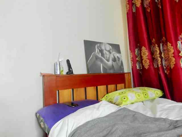 Aalisha-Jade webcam