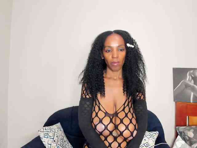 Aalisha-Jade webcam