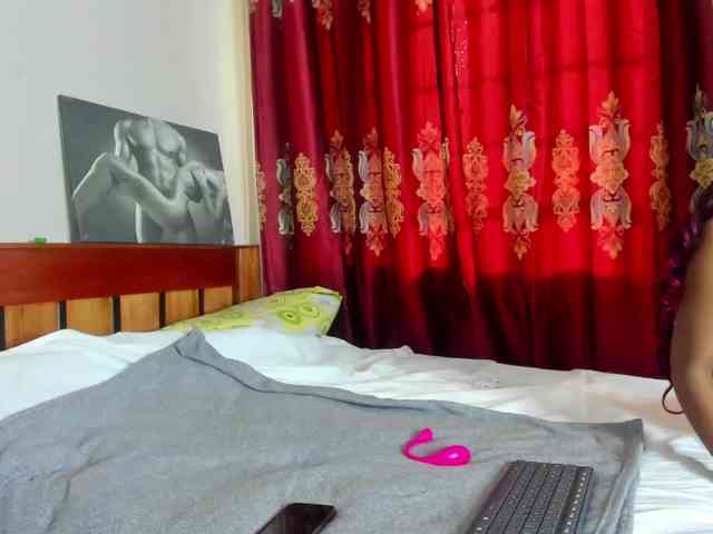 Aalisha-Jade webcam